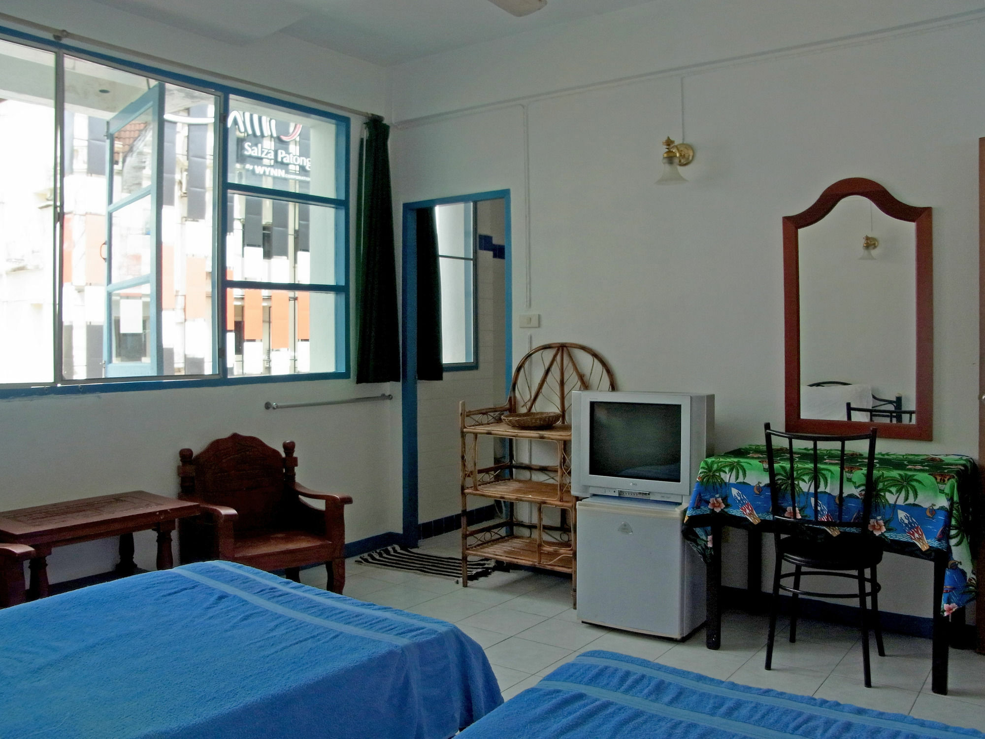 Niku Guesthouse Patong Exterior foto